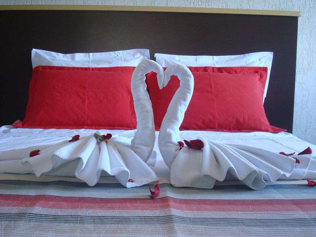 Hotel Maestro Express Toledo โตเลโด ภายนอก รูปภาพ